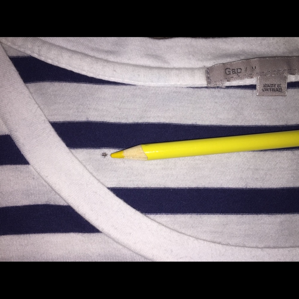 GAP Tee - Picture 5 of 8